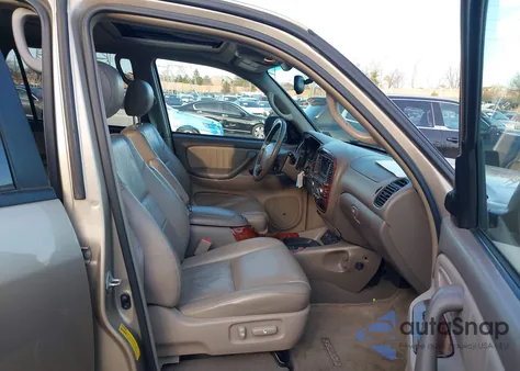 2005 Toyota Sequoia Limited V8 z USA, uszkodzony, nr VIN 5TDBT48A65S251730